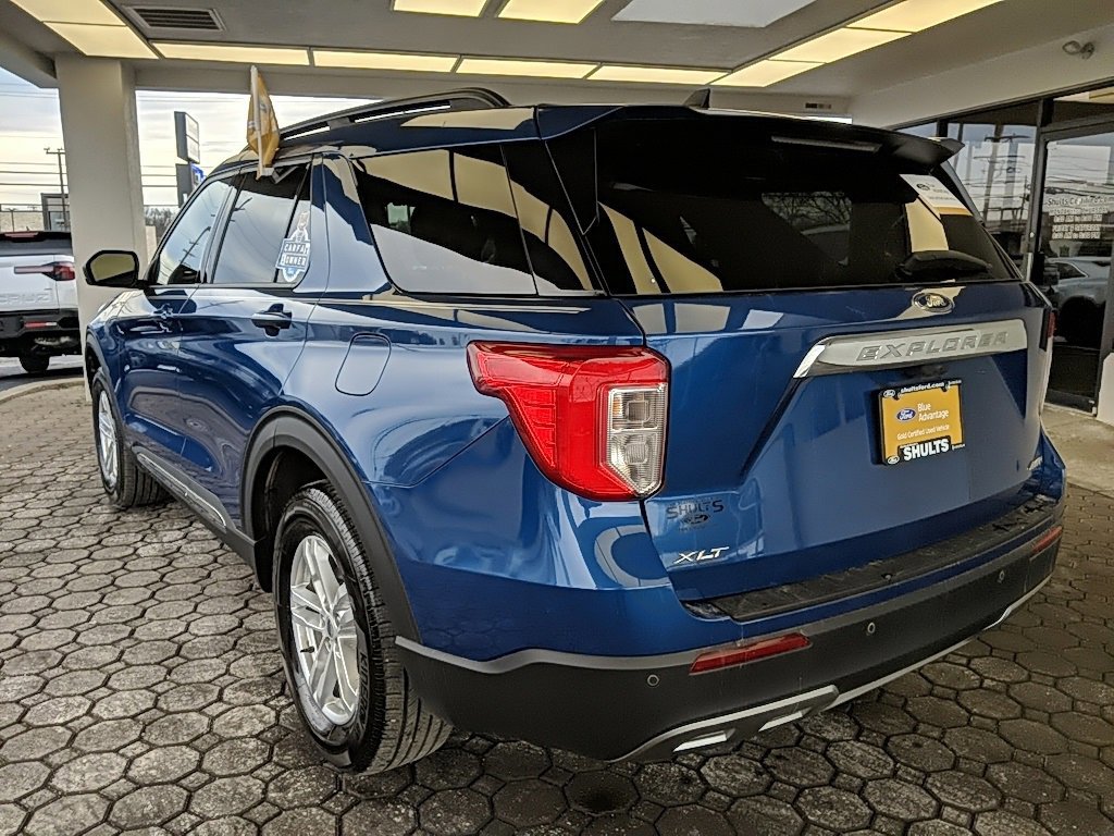 Certified 2023 Ford Explorer XLT w/ Equipment Group 202A image 5