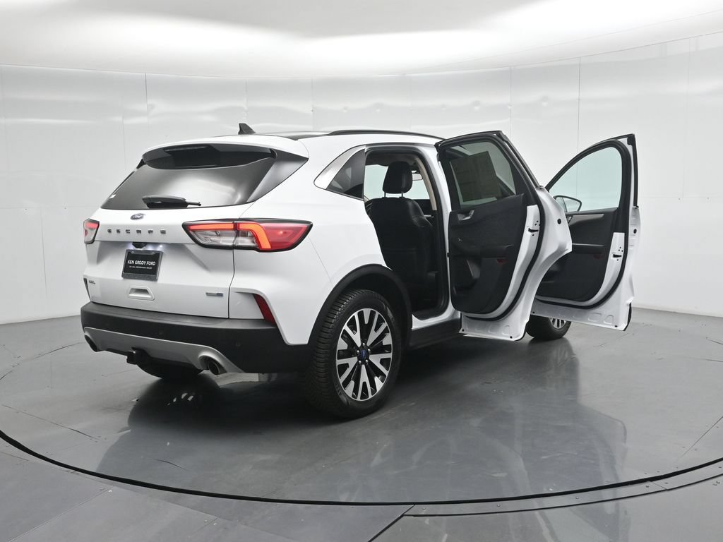 Certified 2020 Ford Escape SEL AWD/4WD image 5