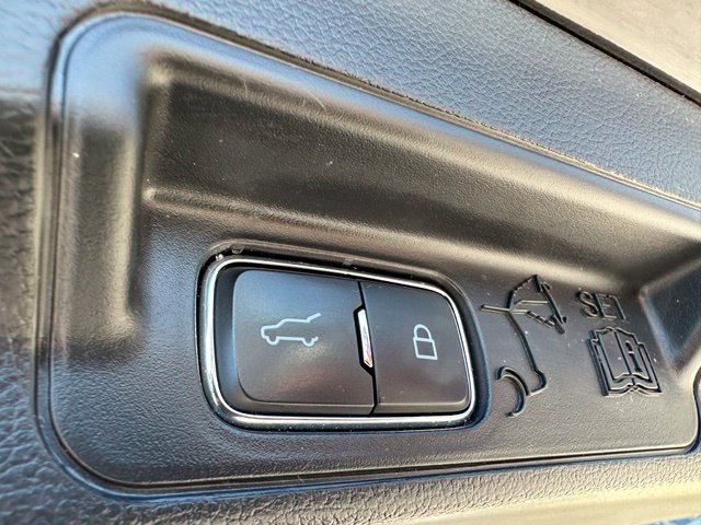 Certified 2025 Ford Explorer ST AWD/4WD image 15