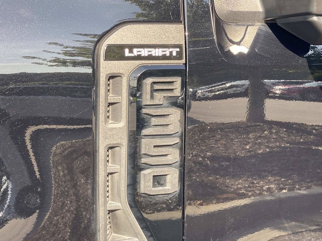 Certified 2025 Ford F350 Lariat w/ Lariat Ultimate Package AWD/4WD image 11