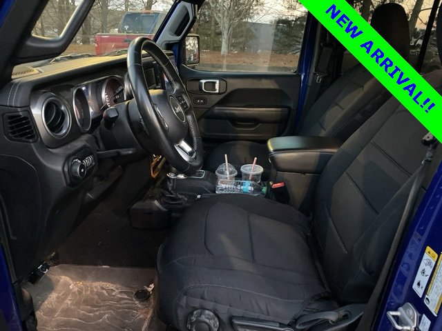 Used 2018 Jeep Wrangler Unlimited Sahara image 10