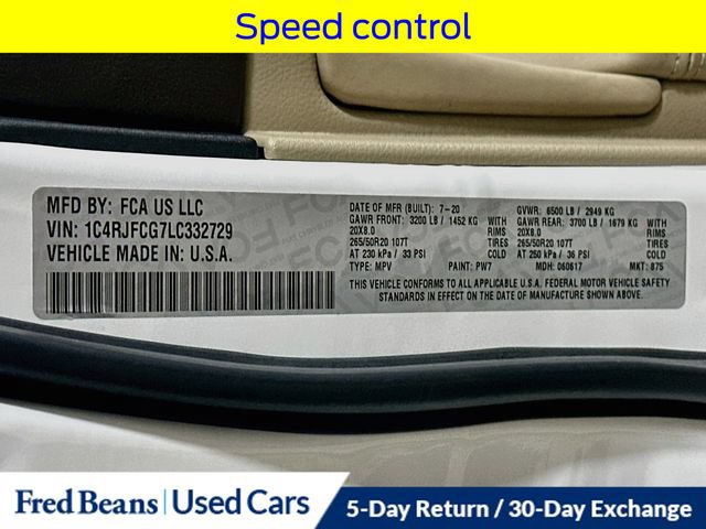 Used 2020 Jeep Grand Cherokee Overland AWD/4WD image 40