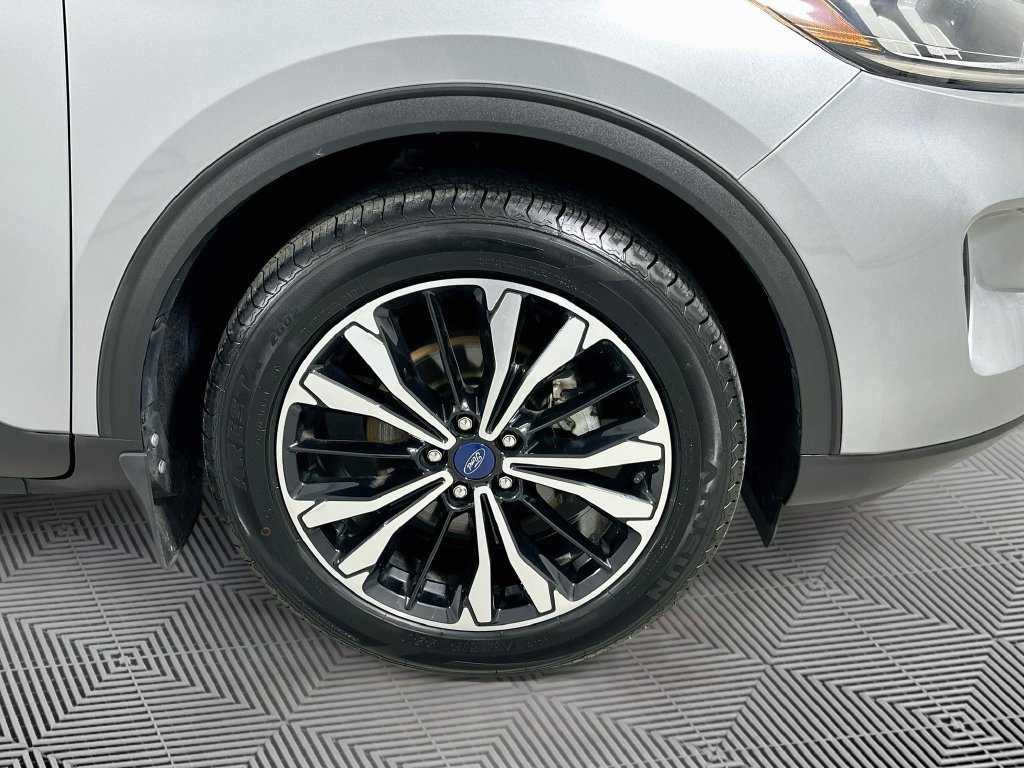 Certified 2021 Ford Escape SE w/ SE Sport Appearance Package AWD/4WD image 20