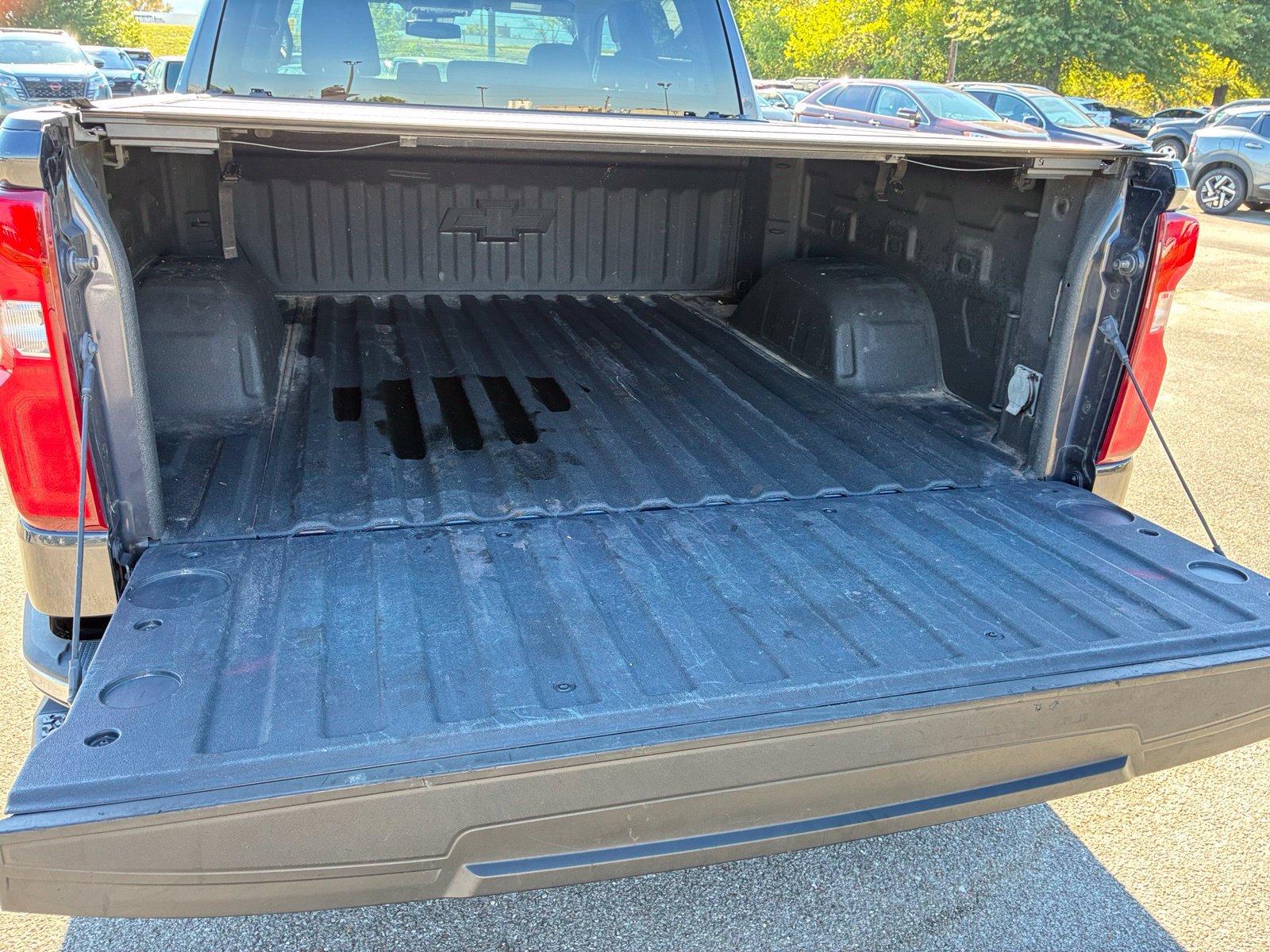 Used 2022 Chevrolet Silverado 1500 LTZ AWD/4WD image 26