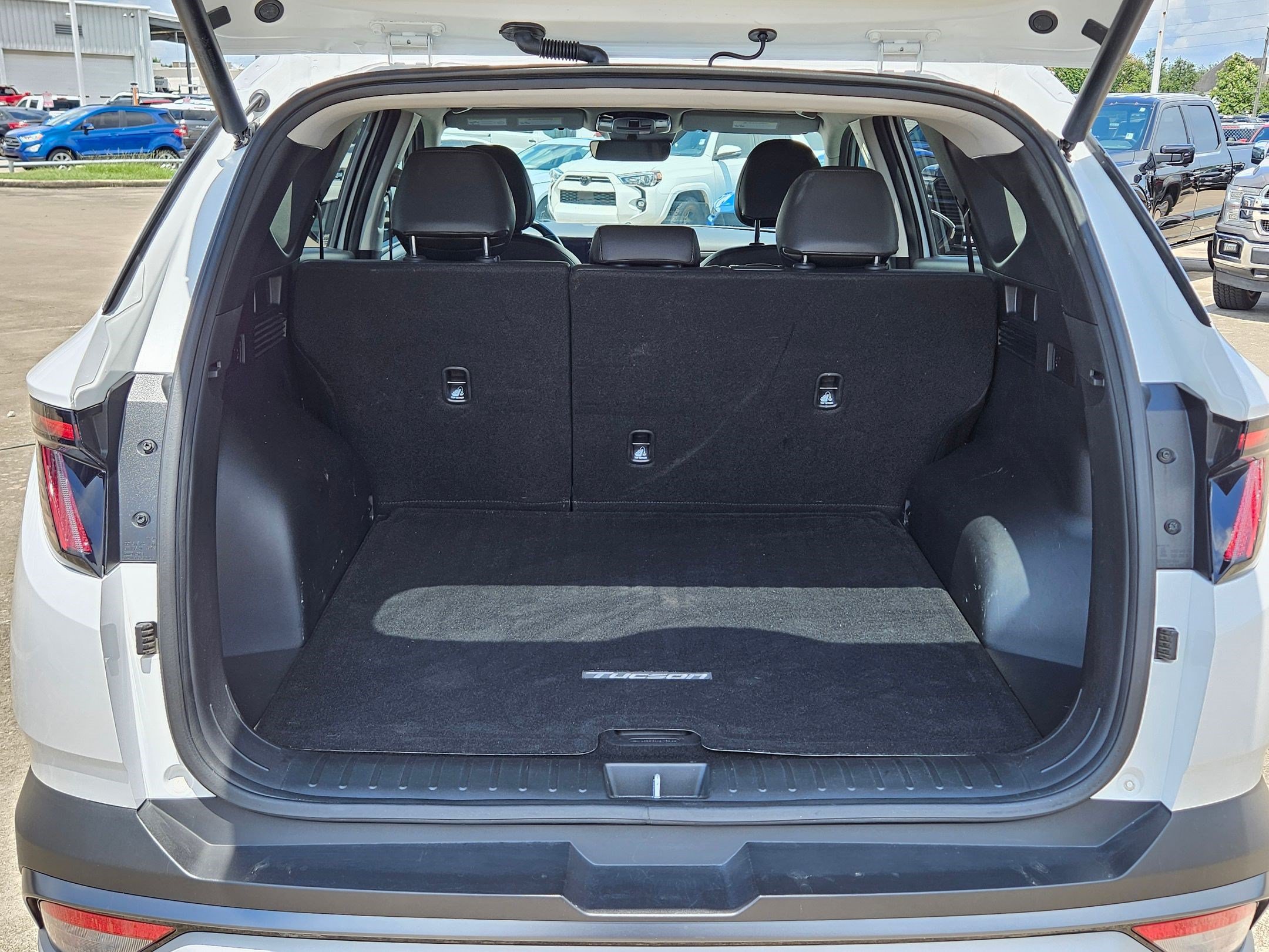 Used 2025 Hyundai Tucson SEL FWD image 28