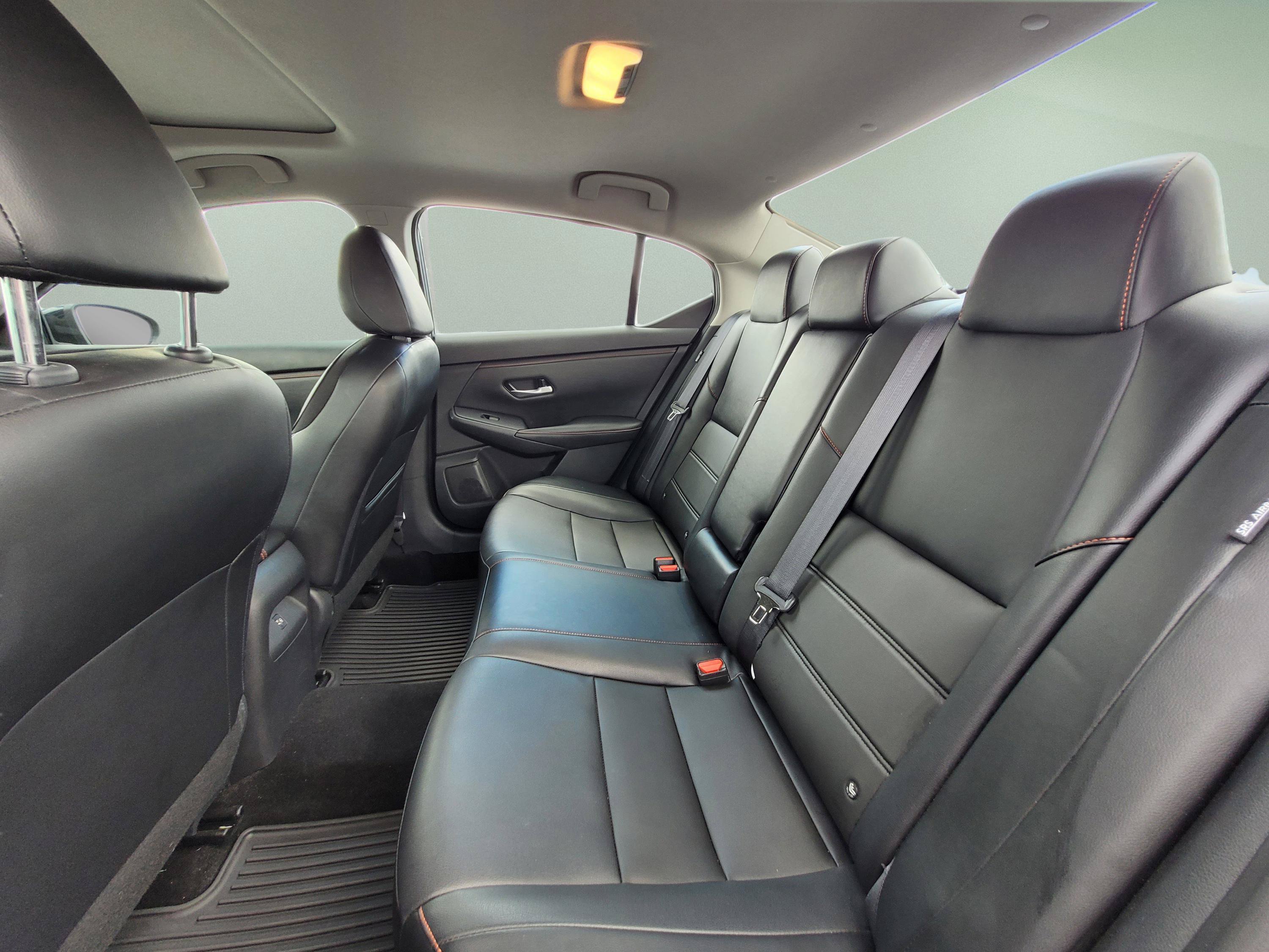 Used 2024 Nissan Sentra SR w/ SR Premium Package FWD image 16