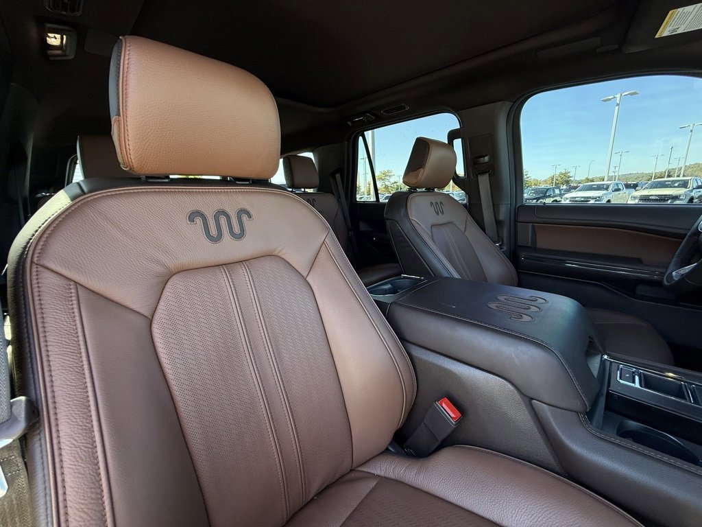 Certified 2024 Ford Expedition King Ranch image 31