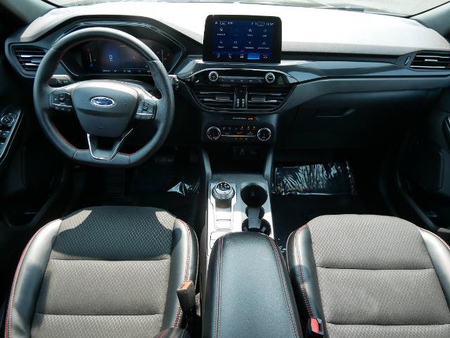 Certified 2025 Ford Escape ST-Line Select AWD/4WD image 15