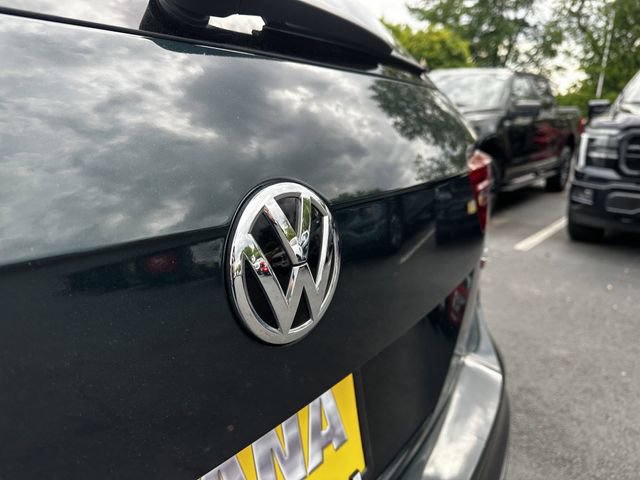 Used 2019 Volkswagen Tiguan SEL R-Line AWD/4WD image 45