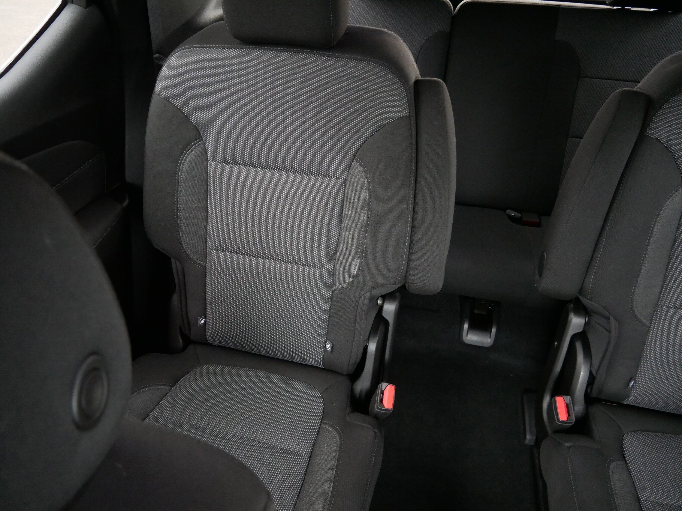 Used 2023 Chevrolet Traverse LT w/ LPO, Floor Liner Package AWD/4WD image 12