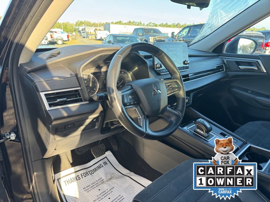 Used 2024 Mitsubishi Outlander SE FWD image 29