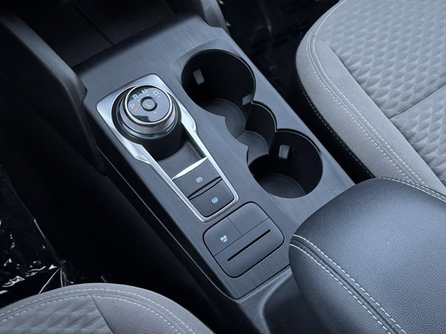 Certified 2022 Ford Escape SE w/ SE Sport Appearance Package image 16