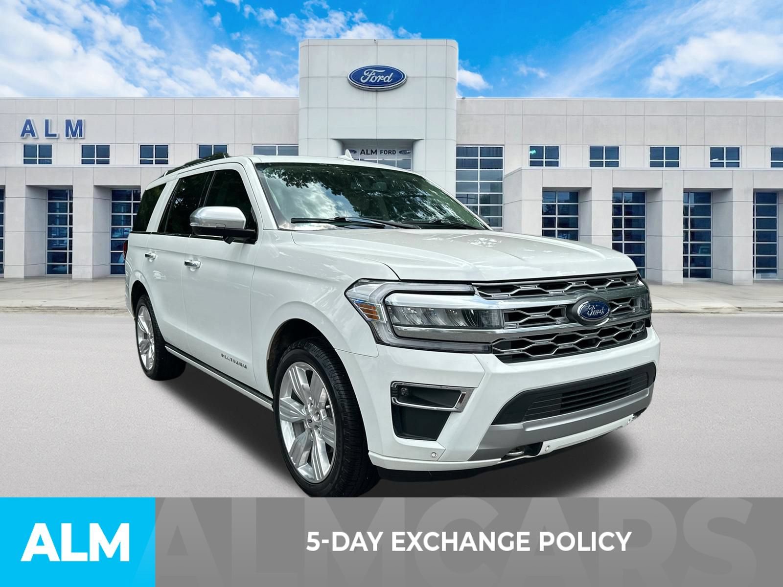 Certified 2023 Ford Expedition Platinum AWD/4WD image 3