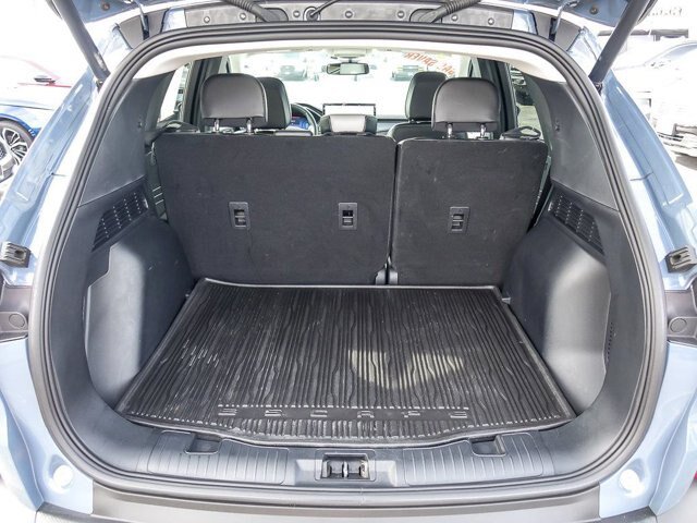 Certified 2025 Ford Escape Platinum w/ Class II Trailer Tow Package AWD/4WD image 27