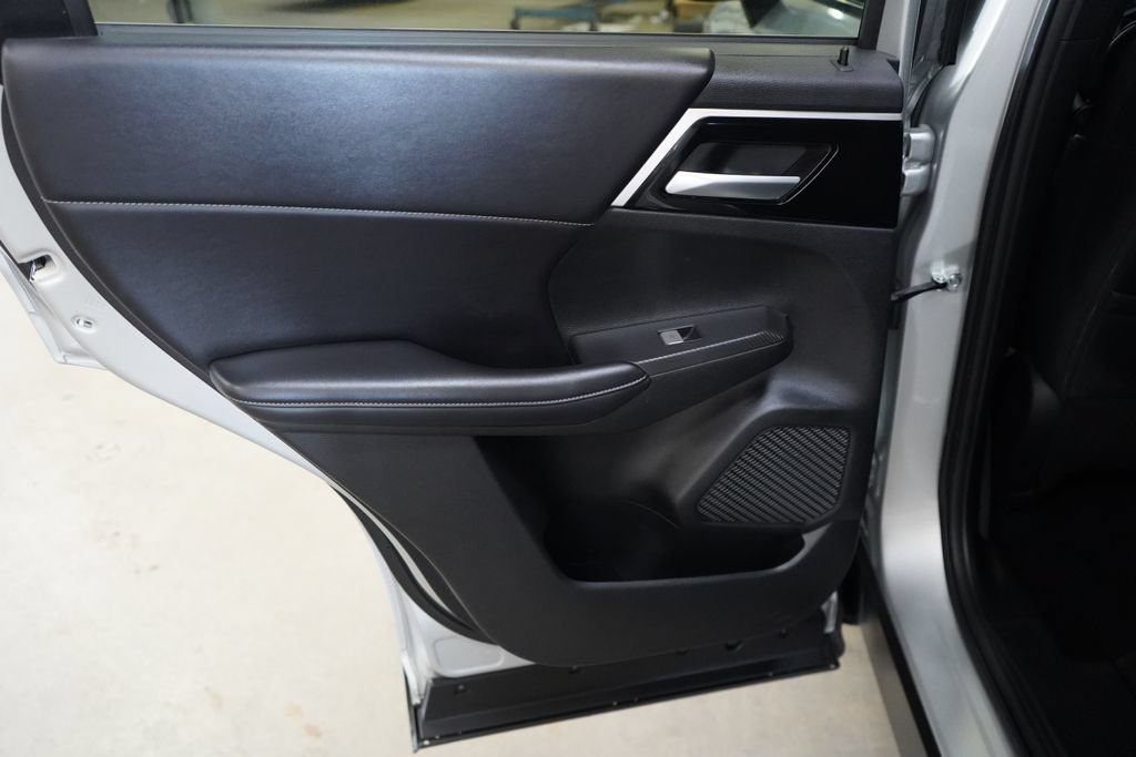 Used 2024 Mitsubishi Outlander SE AWD/4WD image 27