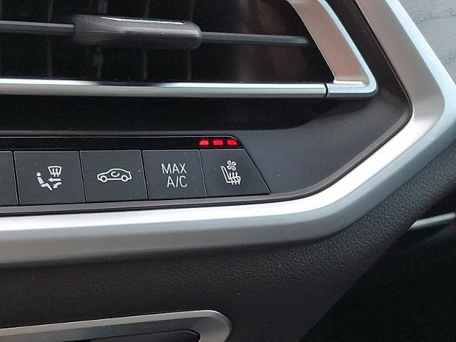 Used 2021 BMW X5 M50i w/ Executive Package image 26