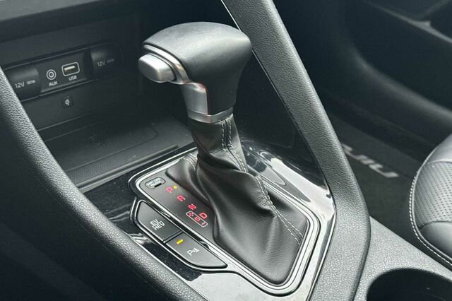 Used 2018 Kia Niro EX Premium image 19