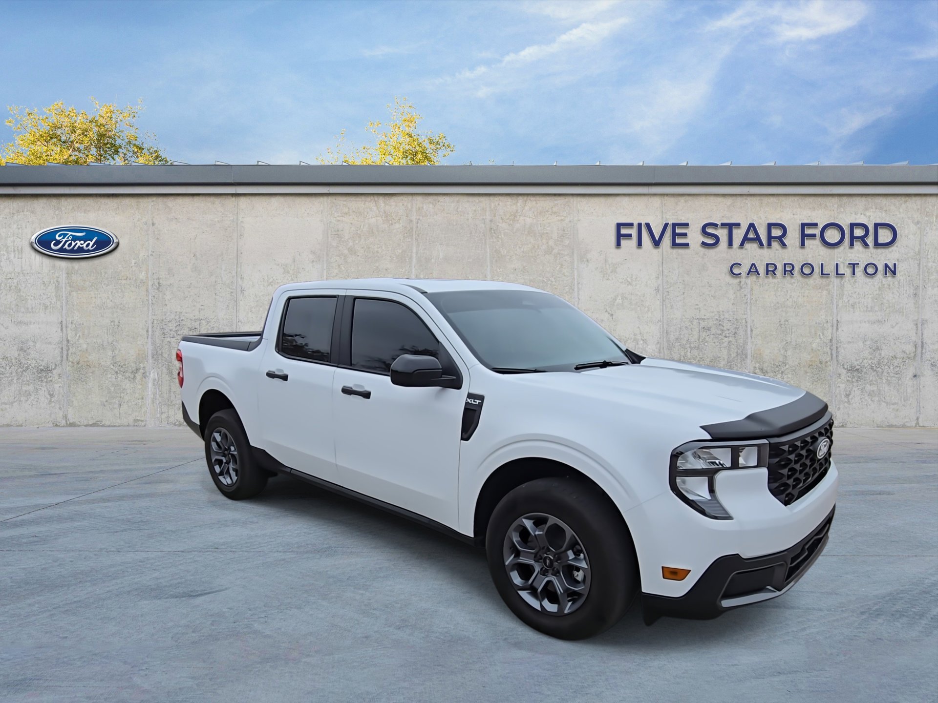 Certified 2025 Ford Maverick XLT w/ XLT Luxury Package image 2