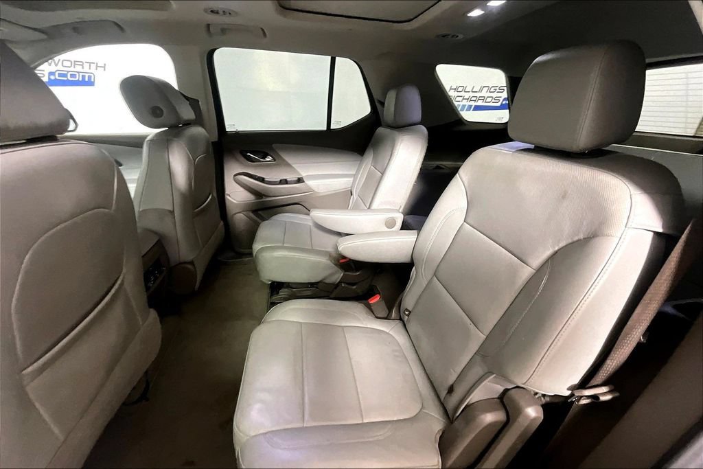 Used 2020 Chevrolet Traverse Premier FWD image 21