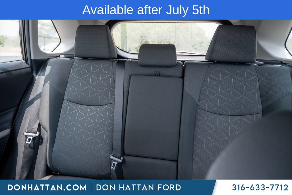 Used 2024 Toyota RAV4 XLE FWD image 19