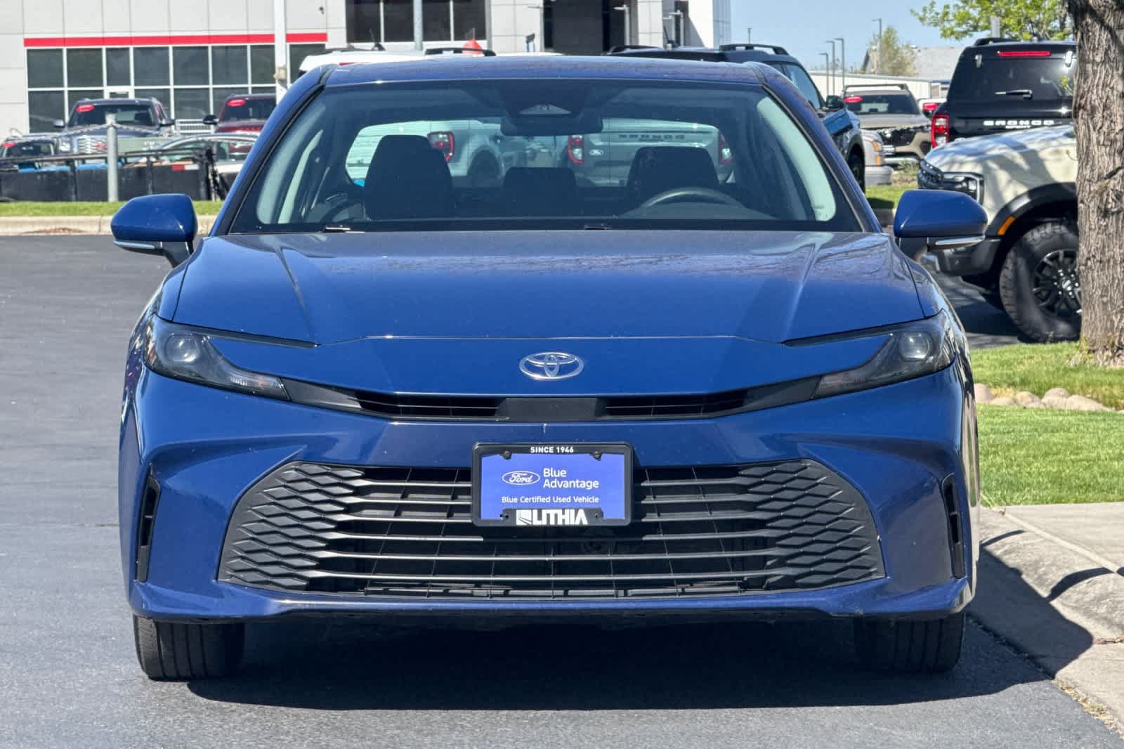 Used 2025 Toyota Camry LE AWD/4WD image 10
