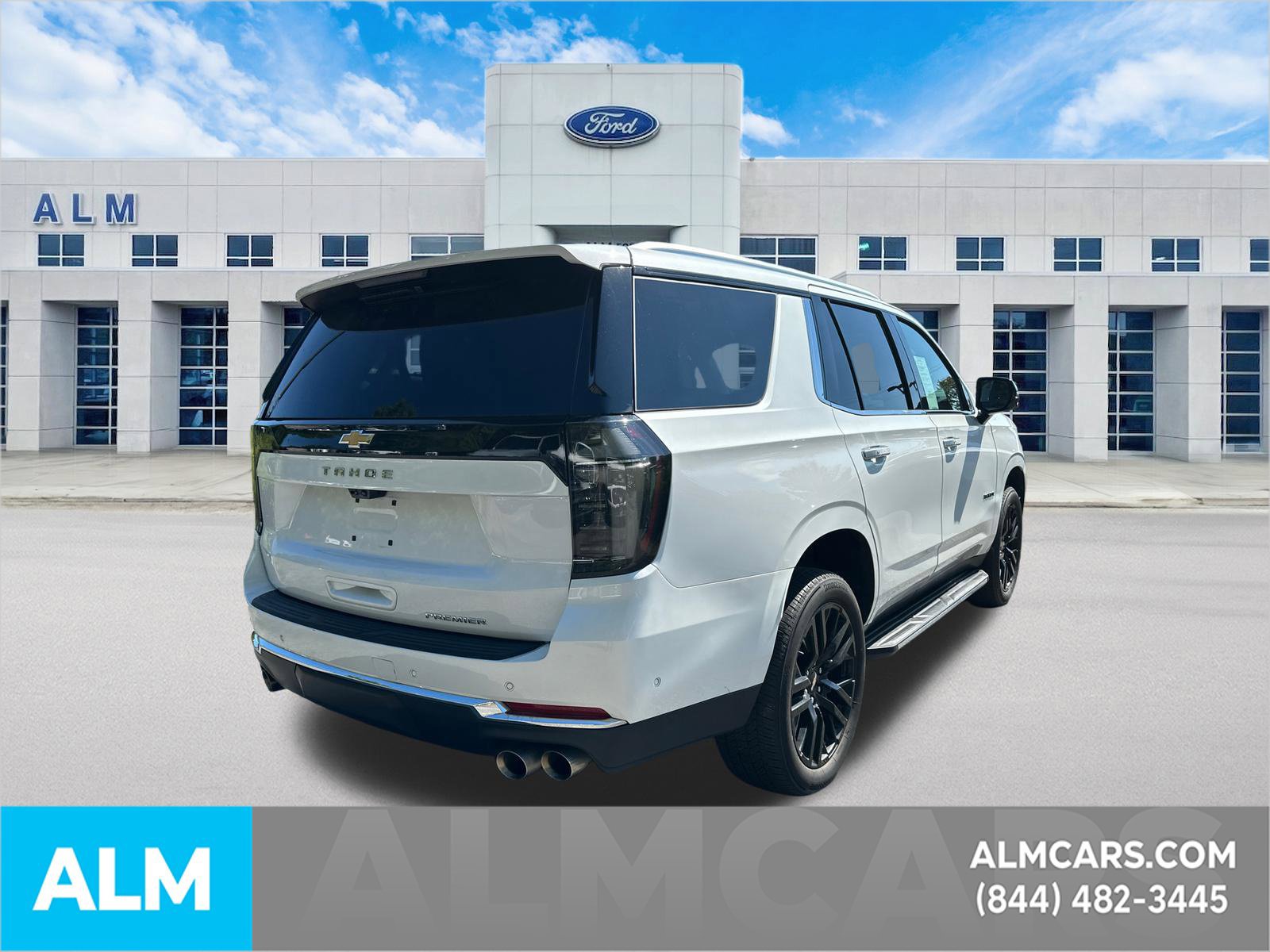 Used 2025 Chevrolet Tahoe Premier AWD/4WD image 5