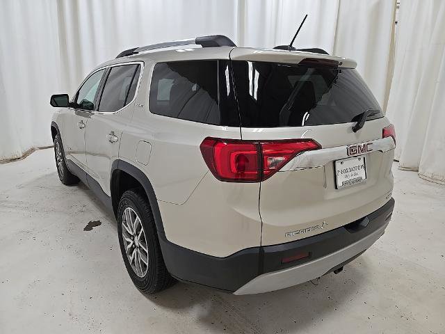 Used 2017 GMC Acadia SLE image 4