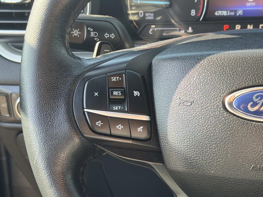 Certified 2020 Ford Explorer XLT w/ Equipment Group 202A image 10