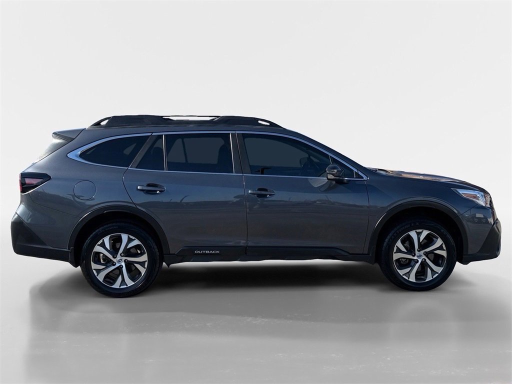 Used 2022 Subaru Outback Limited image 2