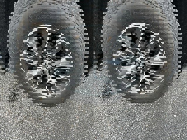 Used 2024 Chevrolet Silverado 1500 RST w/ Z71 Off-Road Package image 10