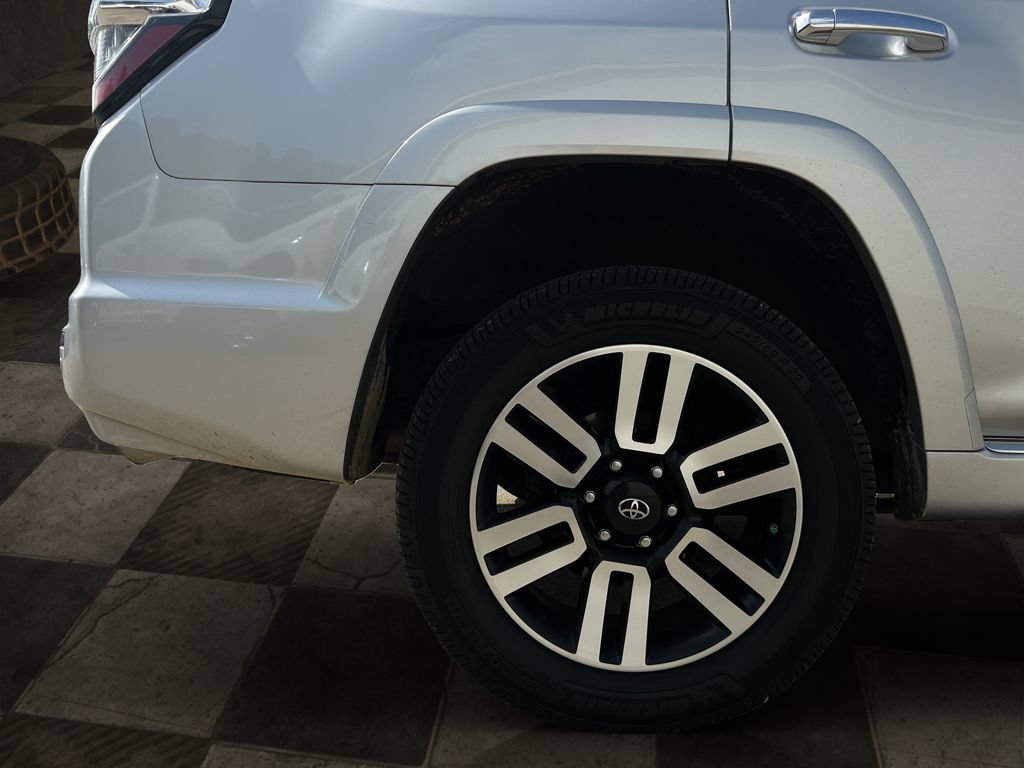 Used 2021 Toyota 4Runner Limited AWD/4WD image 8