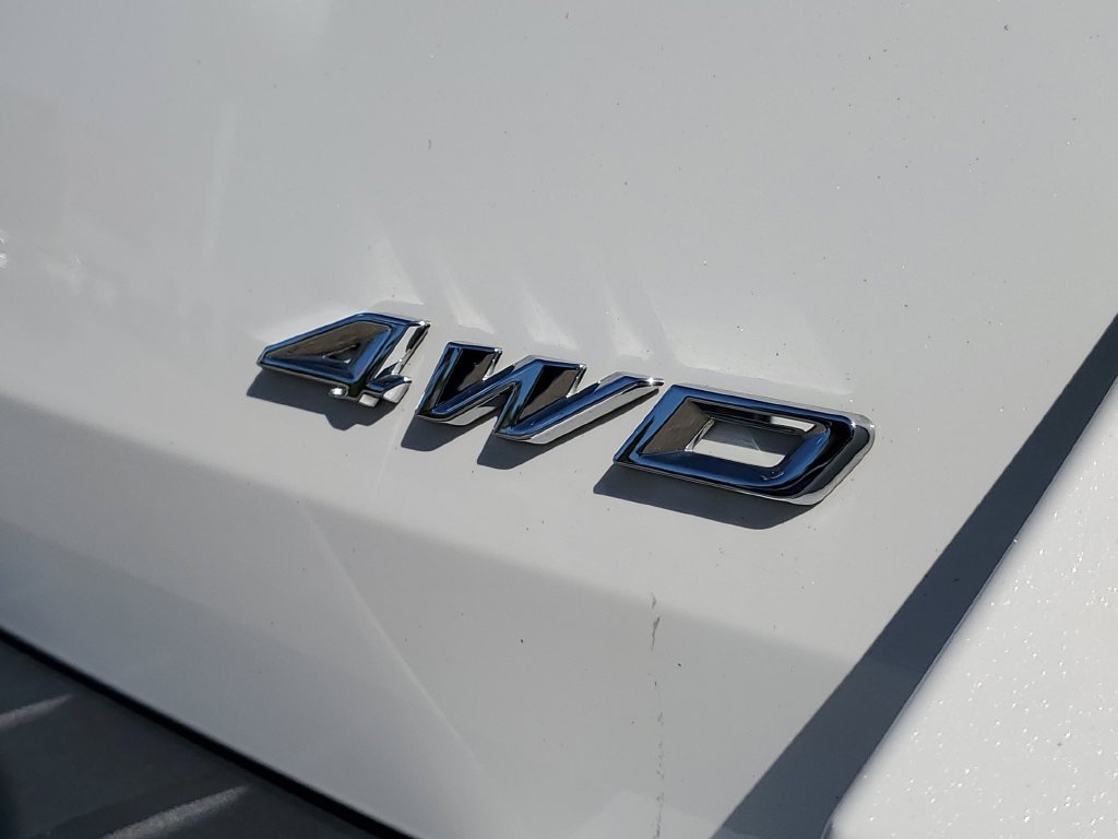 Certified 2023 Ford Explorer XLT w/ Equipment Group 202A AWD/4WD image 7
