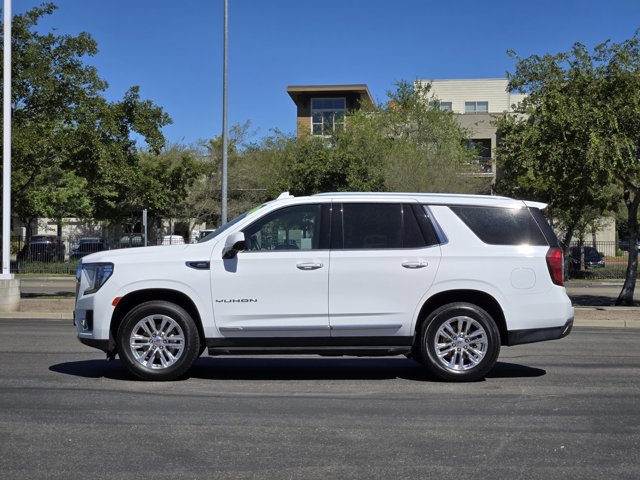 Used 2024 GMC Yukon SLT AWD/4WD image 7