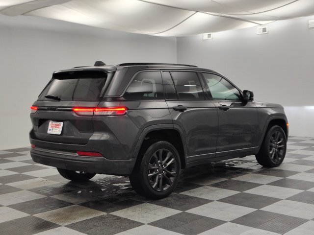 Used 2026 Jeep Grand Cherokee Limited AWD/4WD image 11