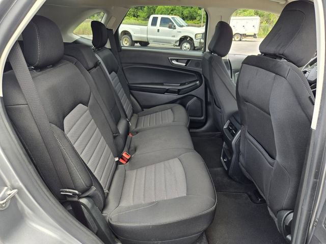 Certified 2022 Ford Edge SE w/ Black Appearance Package AWD/4WD image 17