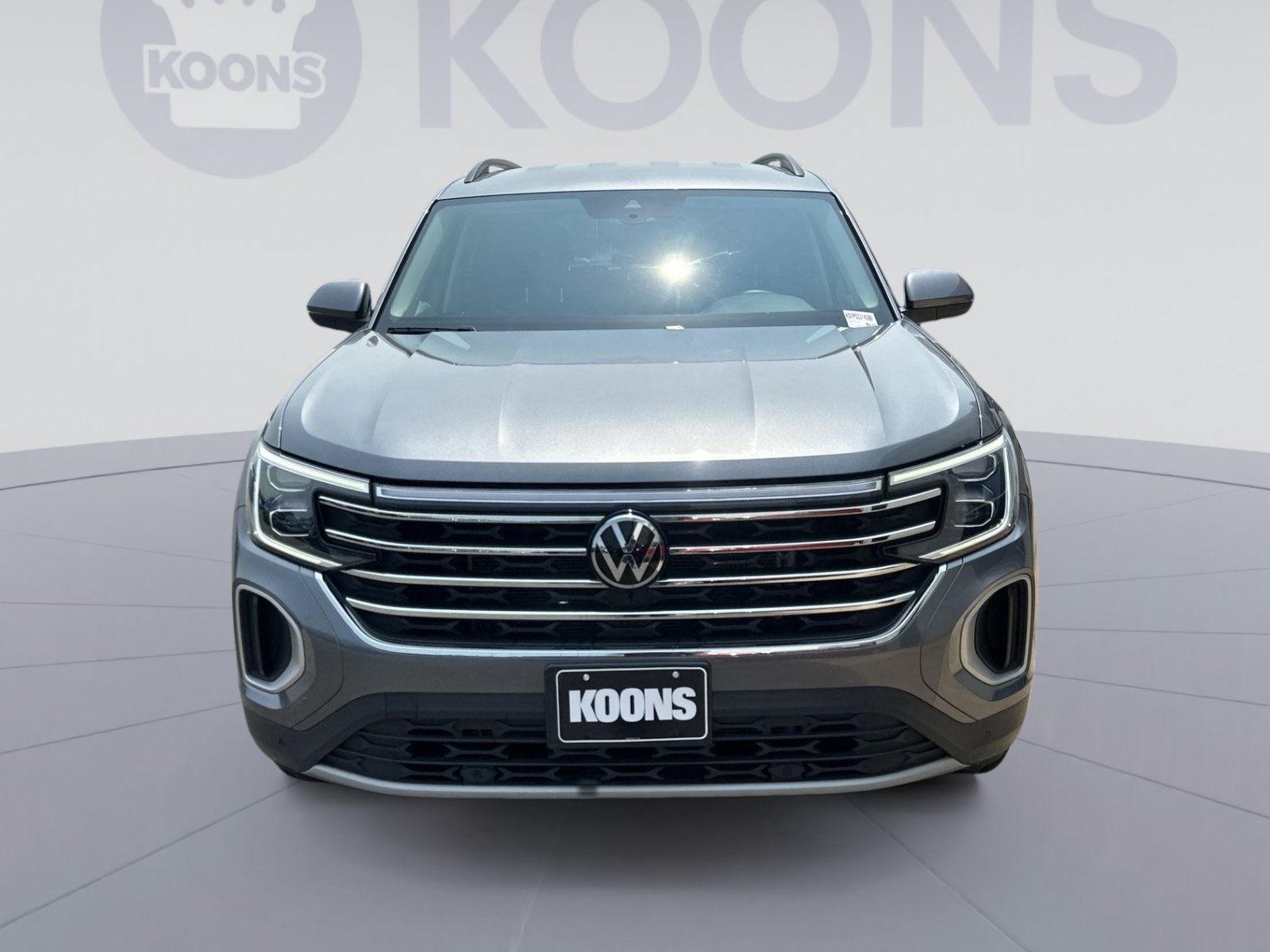 Used 2025 Volkswagen Atlas SE AWD/4WD image 4
