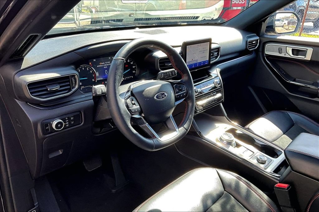 Certified 2023 Ford Explorer ST-Line AWD/4WD image 13