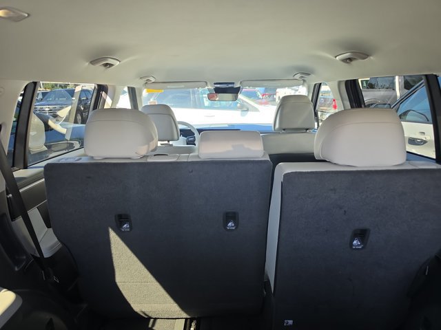 Used 2026 Hyundai Santa Fe SEL FWD image 9