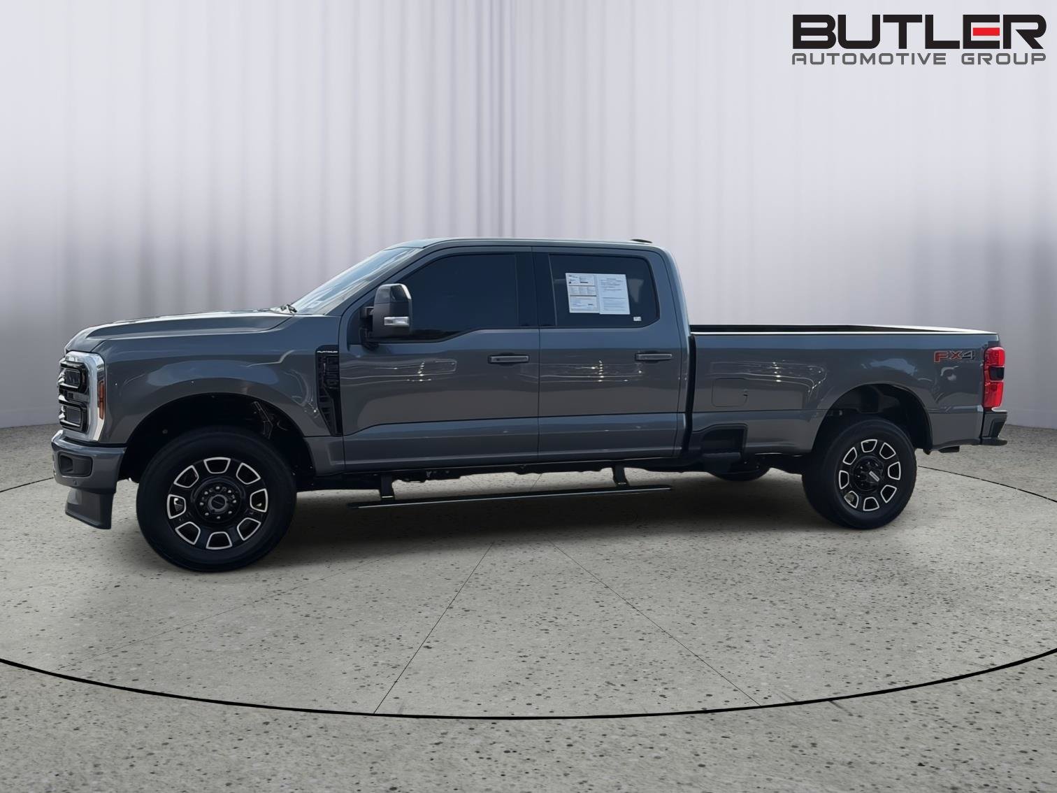 Certified 2025 Ford F250 Platinum w/ FX4 Off-Road Package AWD/4WD image 3