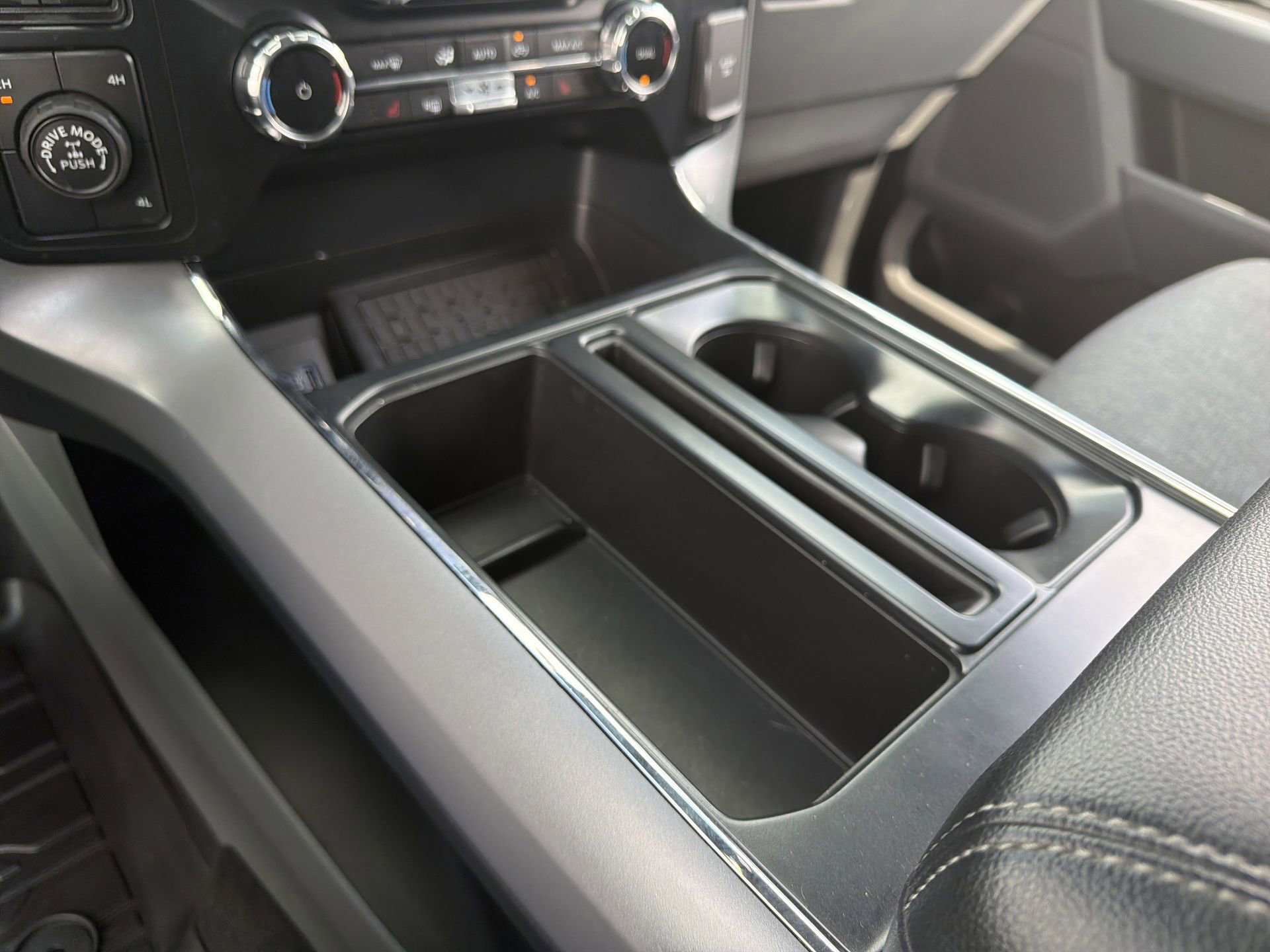 Certified 2024 Ford F150 XLT w/ Equipment Group 302A MID image 24