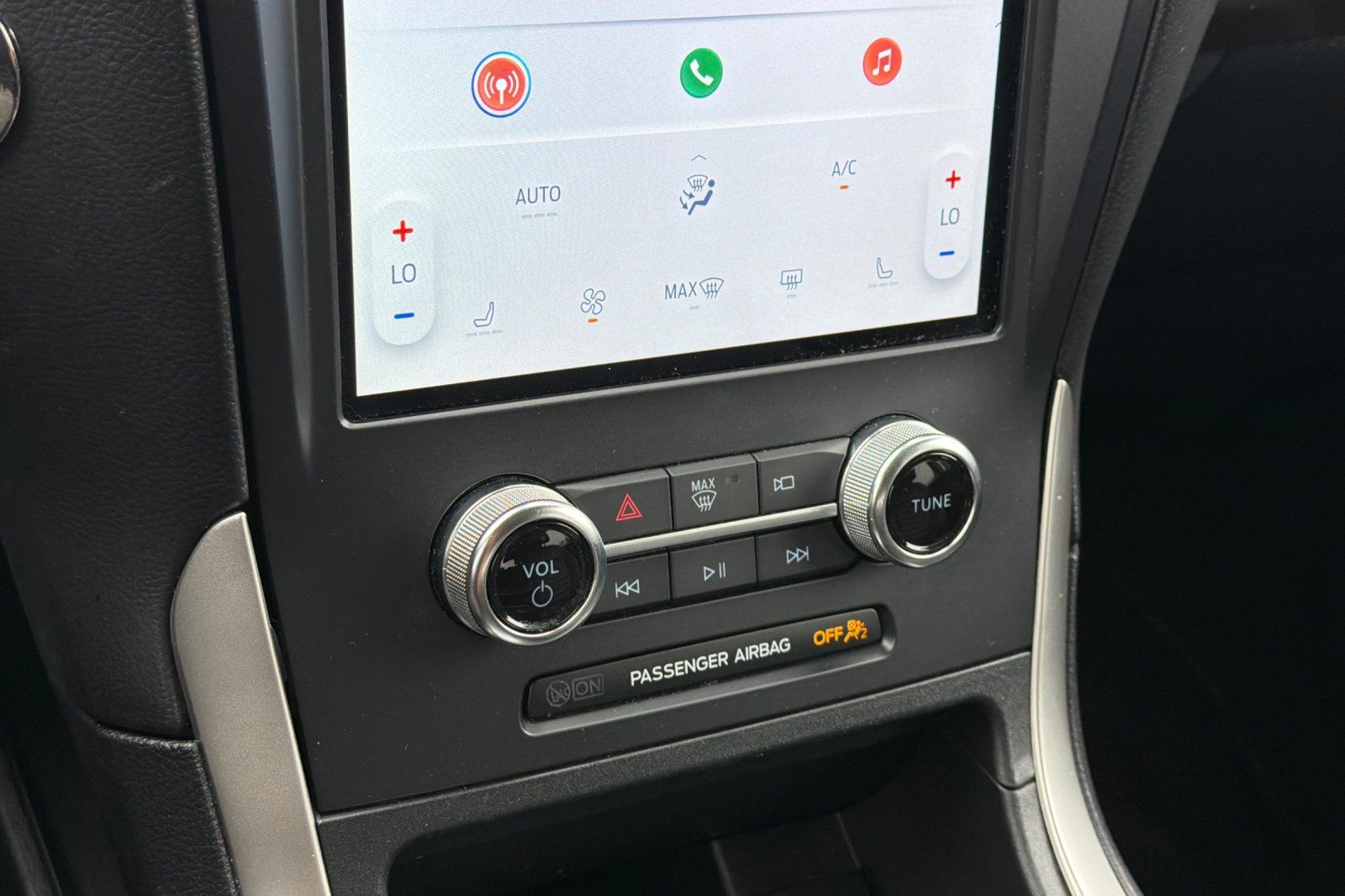 Certified 2024 Ford Edge SEL AWD/4WD image 22