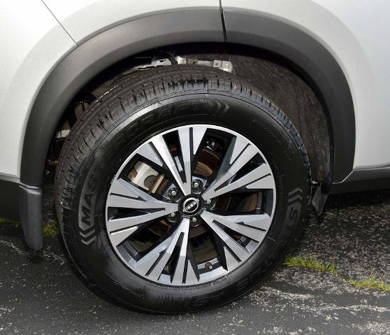 Used 2023 Nissan Rogue SV AWD/4WD image 12