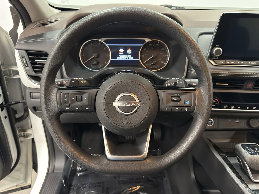 Used 2023 Nissan Rogue SV image 17