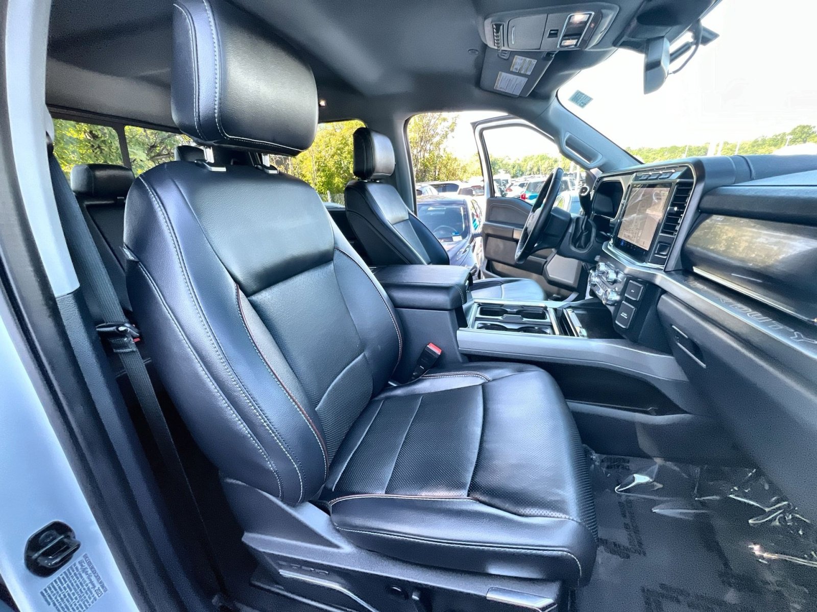Certified 2023 Ford F250 Lariat w/ Tremor Off-Road Package AWD/4WD image 34
