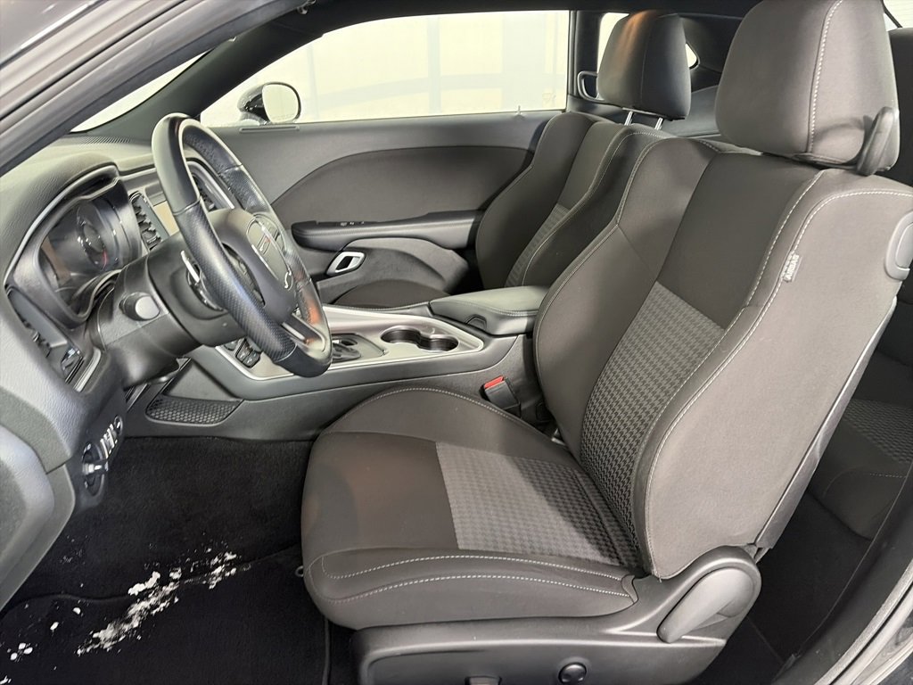 Used 2022 Dodge Challenger GT w/ Blacktop Package image 11