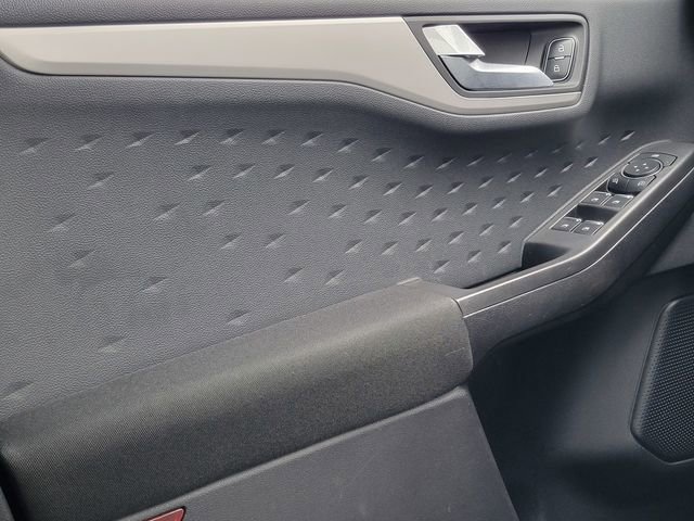 Certified 2020 Ford Escape SE image 36