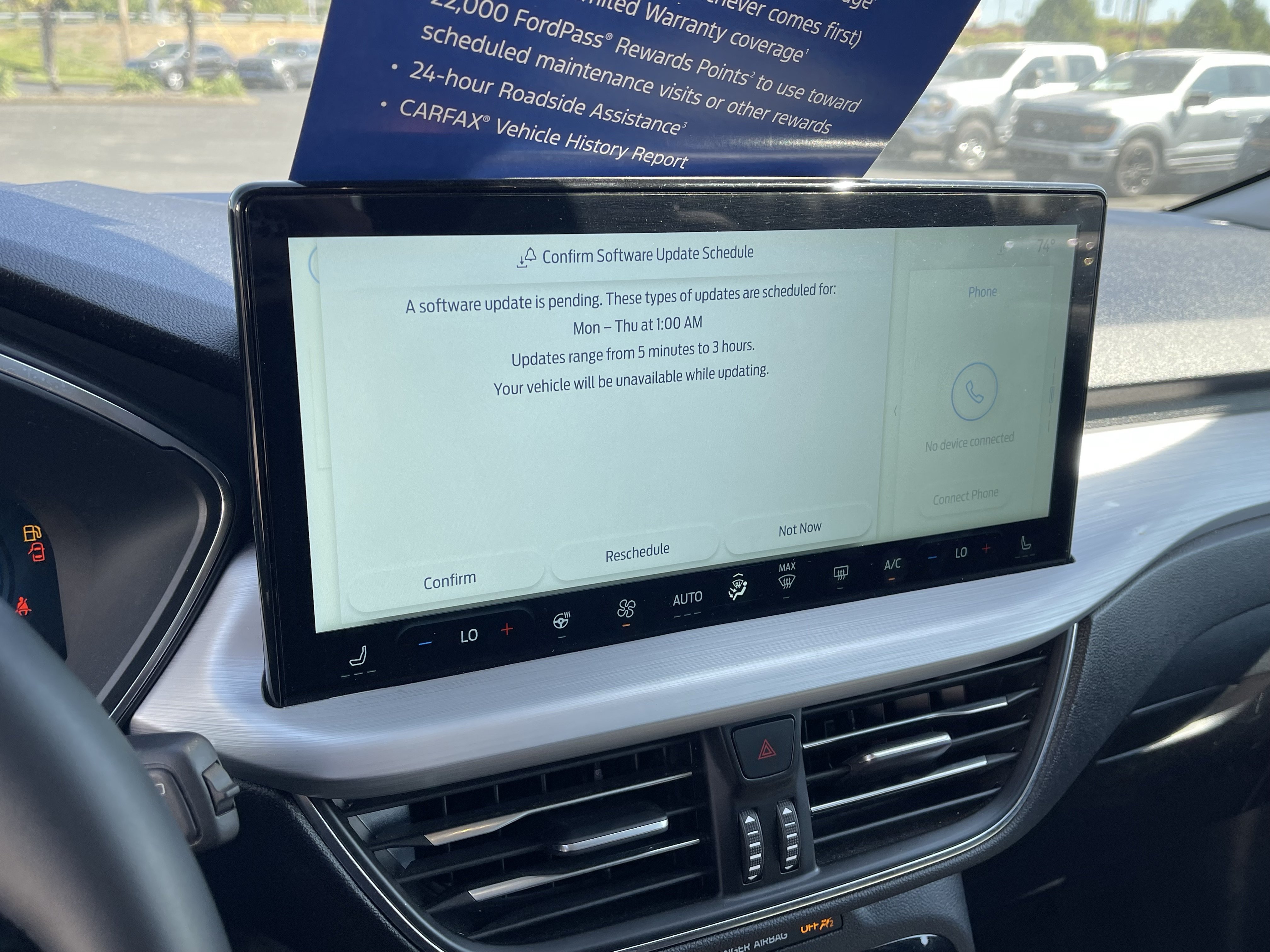 Certified 2025 Ford Escape Platinum AWD/4WD image 17