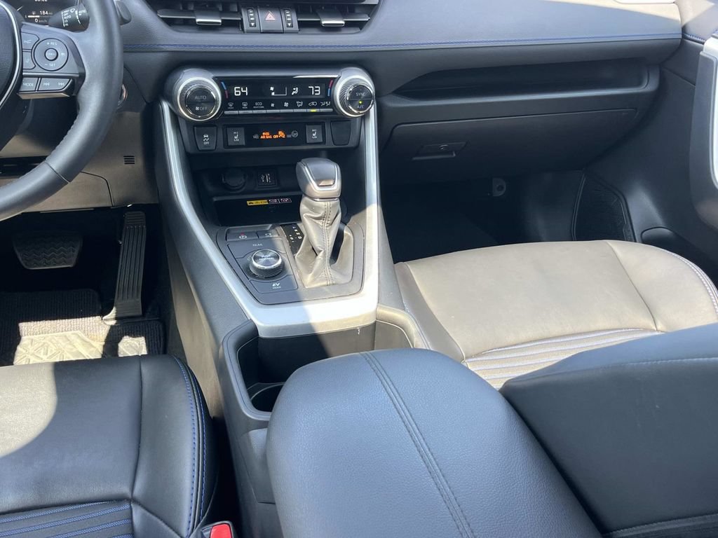 Used 2023 Toyota RAV4 XSE AWD/4WD image 19
