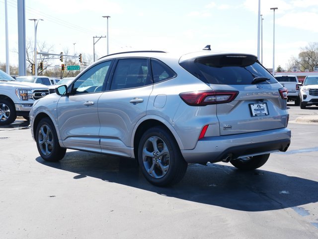 Certified 2024 Ford Escape ST-Line w/ Tech Pack #1 AWD/4WD image 2