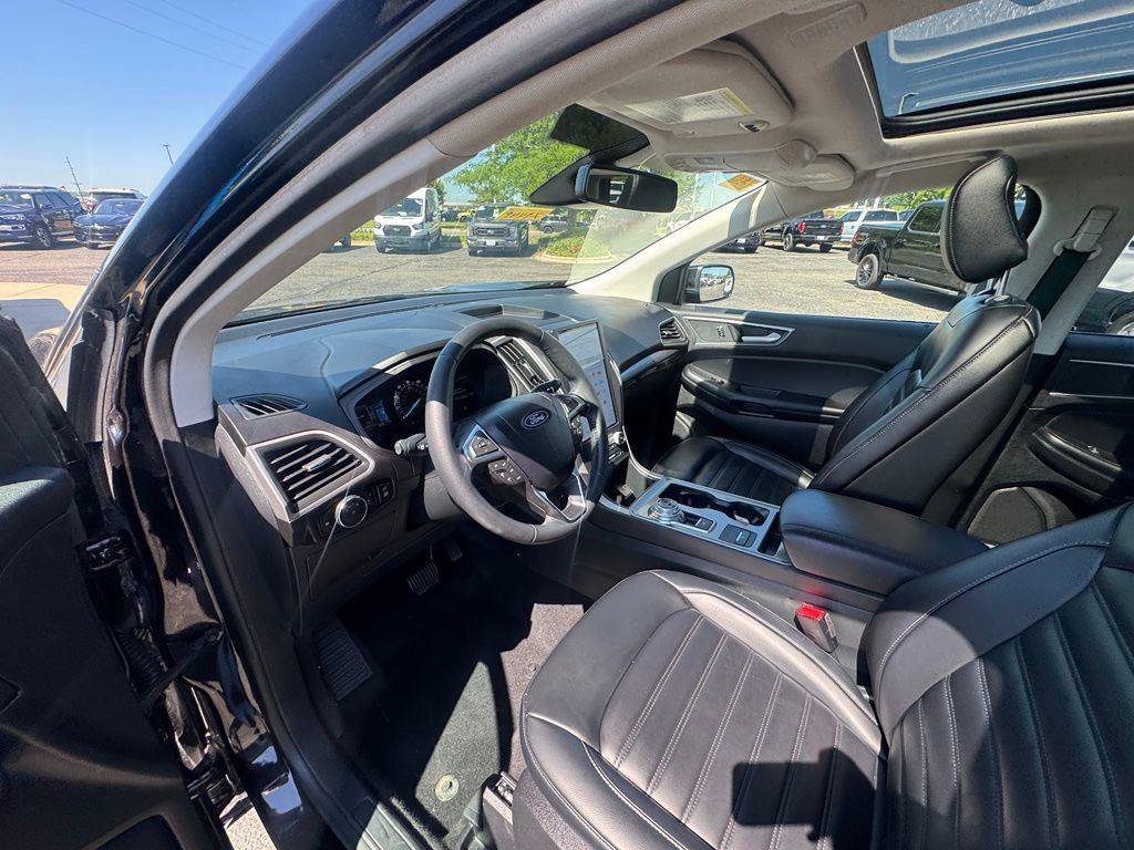 Certified 2024 Ford Edge SEL w/ Convenience Package AWD/4WD image 10
